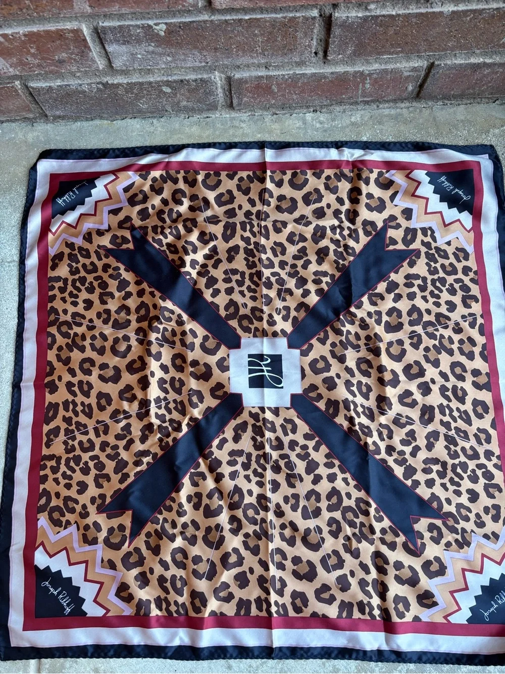 Joseph Ribkoff Leopard Print & Geometric Polyester Scarf with Gold Keychain